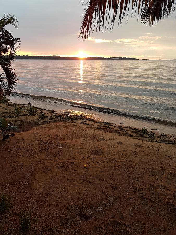 The Palms Beach Hotel And Restaurant Limited Entebbe Exteriör bild