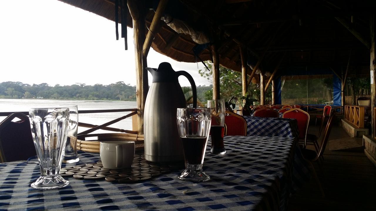 The Palms Beach Hotel And Restaurant Limited Entebbe Exteriör bild